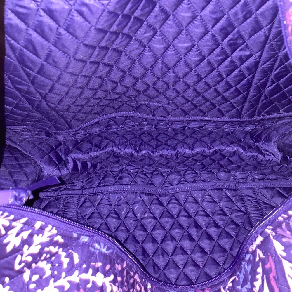 NWT Vera Bradley Large Travel Duffel Paisley Amethyst - Picture 5 of 5